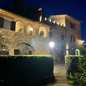 https://fattoria-di-pancole.it-tuscanyhotel.com